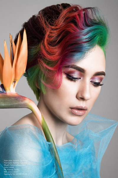 Яркое окрашивание